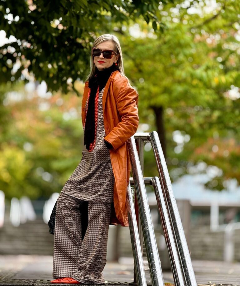 Autumn Chic in Orange Trench