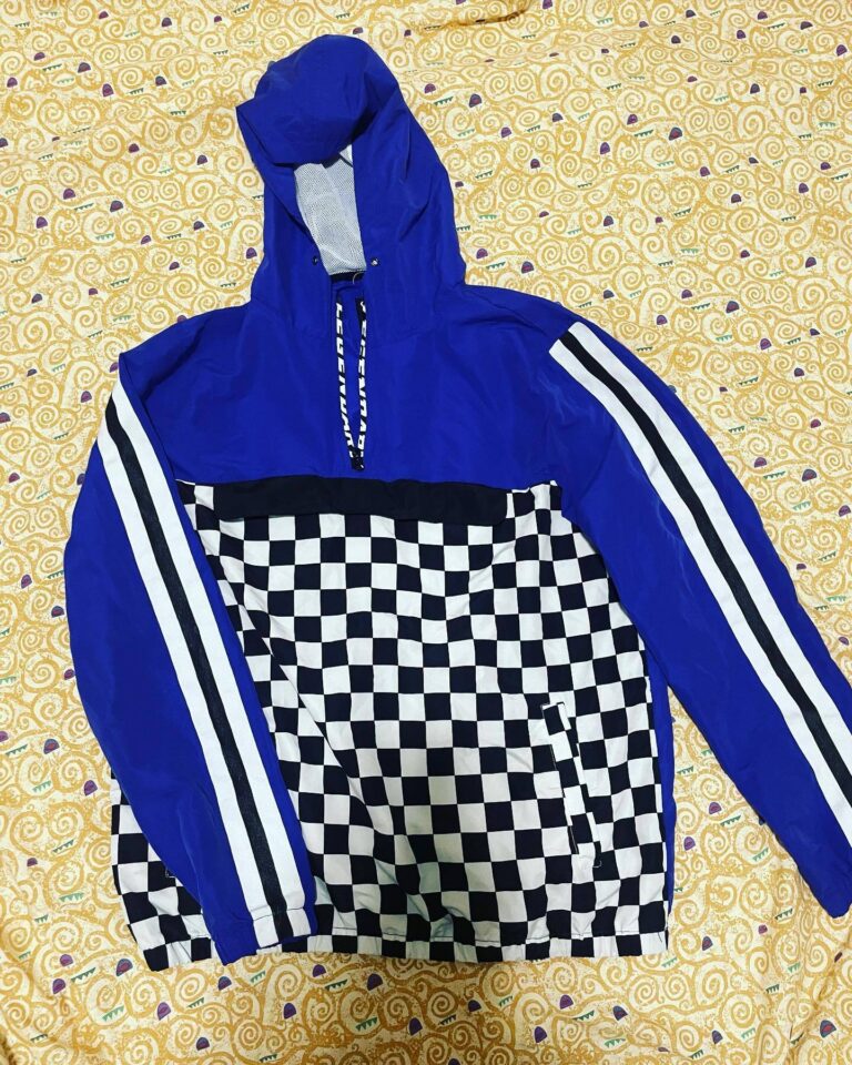 Retro Checkered Windbreaker Style