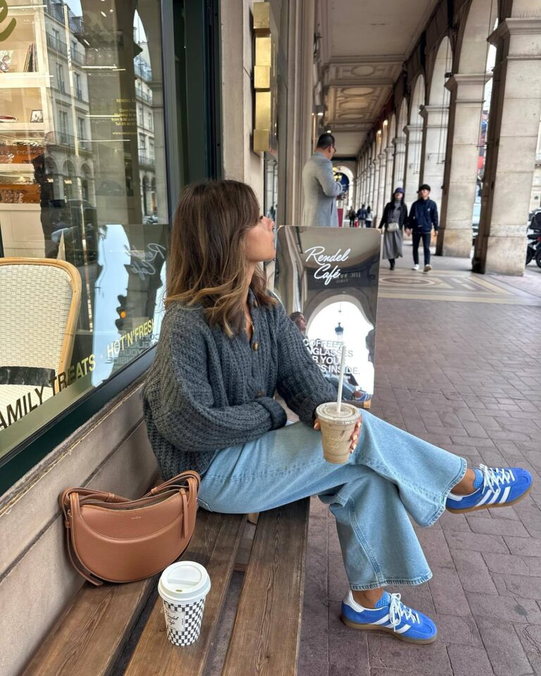 Chic Coffee Break Look