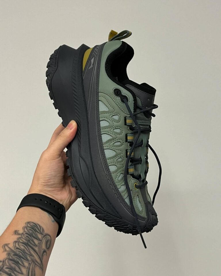 Trail Running Shoe